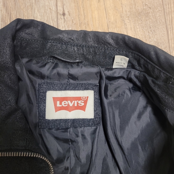 Levi's leather jacket pockets S - Picture 3 of 6